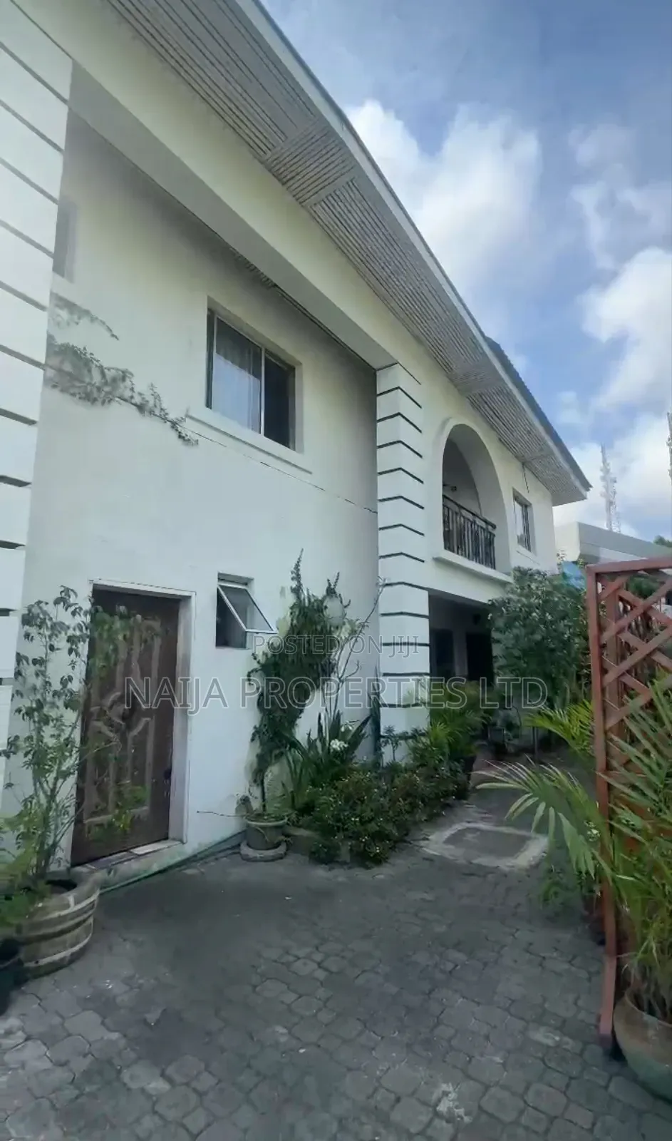 13:Rooms Hotel in Victoria Island for Lease