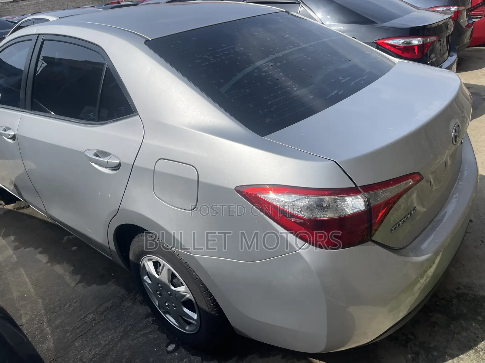 Toyota Corolla LE Plus 4dr Sedan (1.8L 4cyl CVT) 2015 Silver