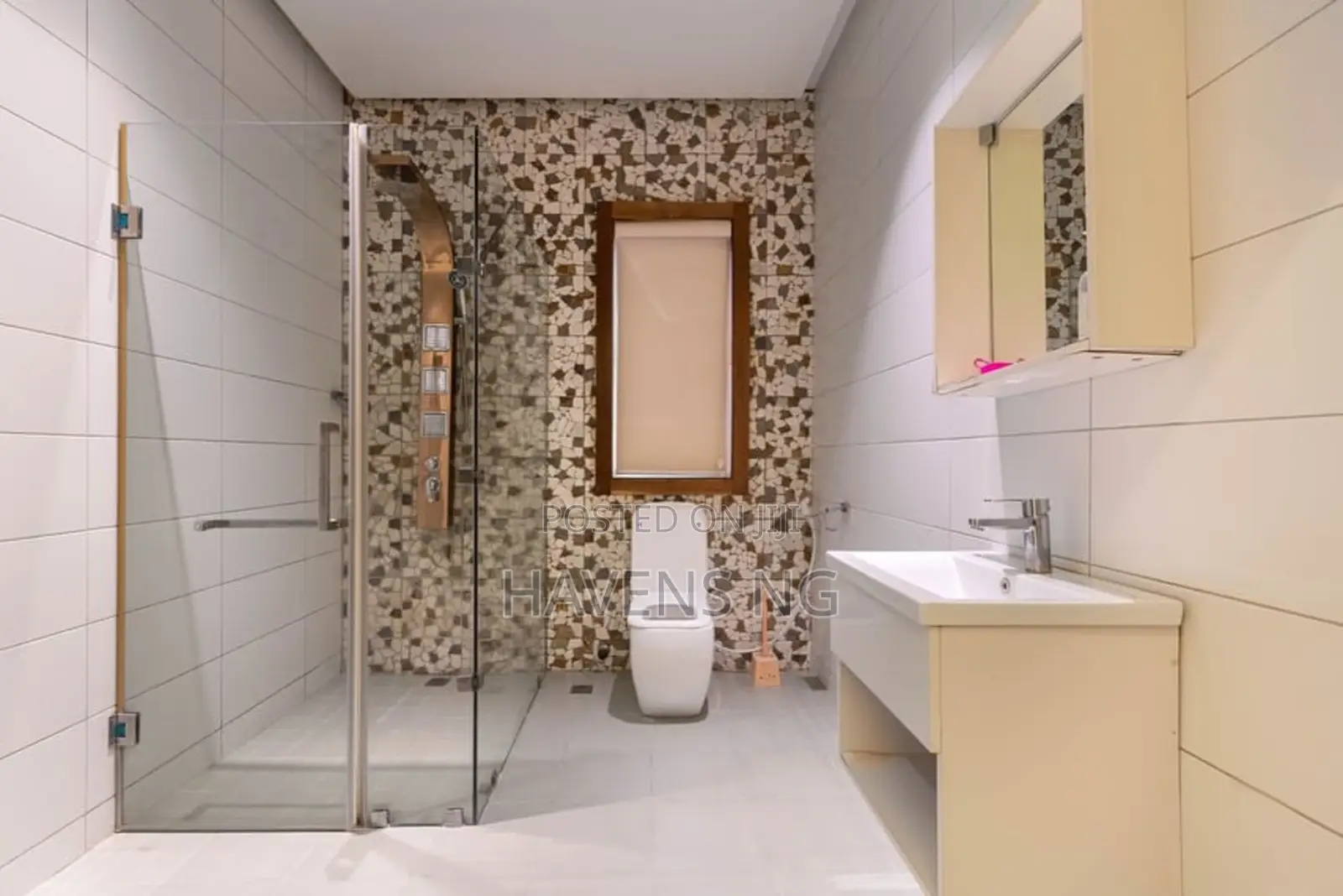 Cozy 1 Bedroom Apartment With Private Cinema, Swimming Pool, Balcony