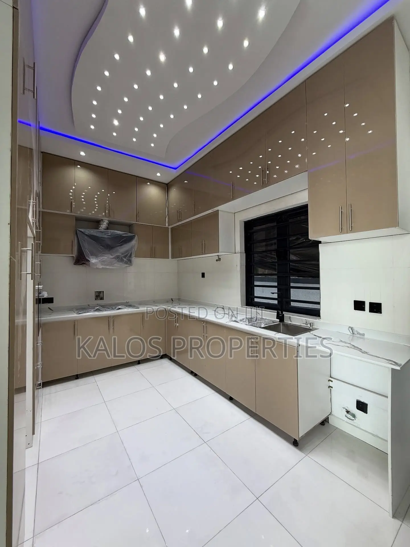 4bdrm Duplex in Lekki Palms City, Ado / Ajah for sale