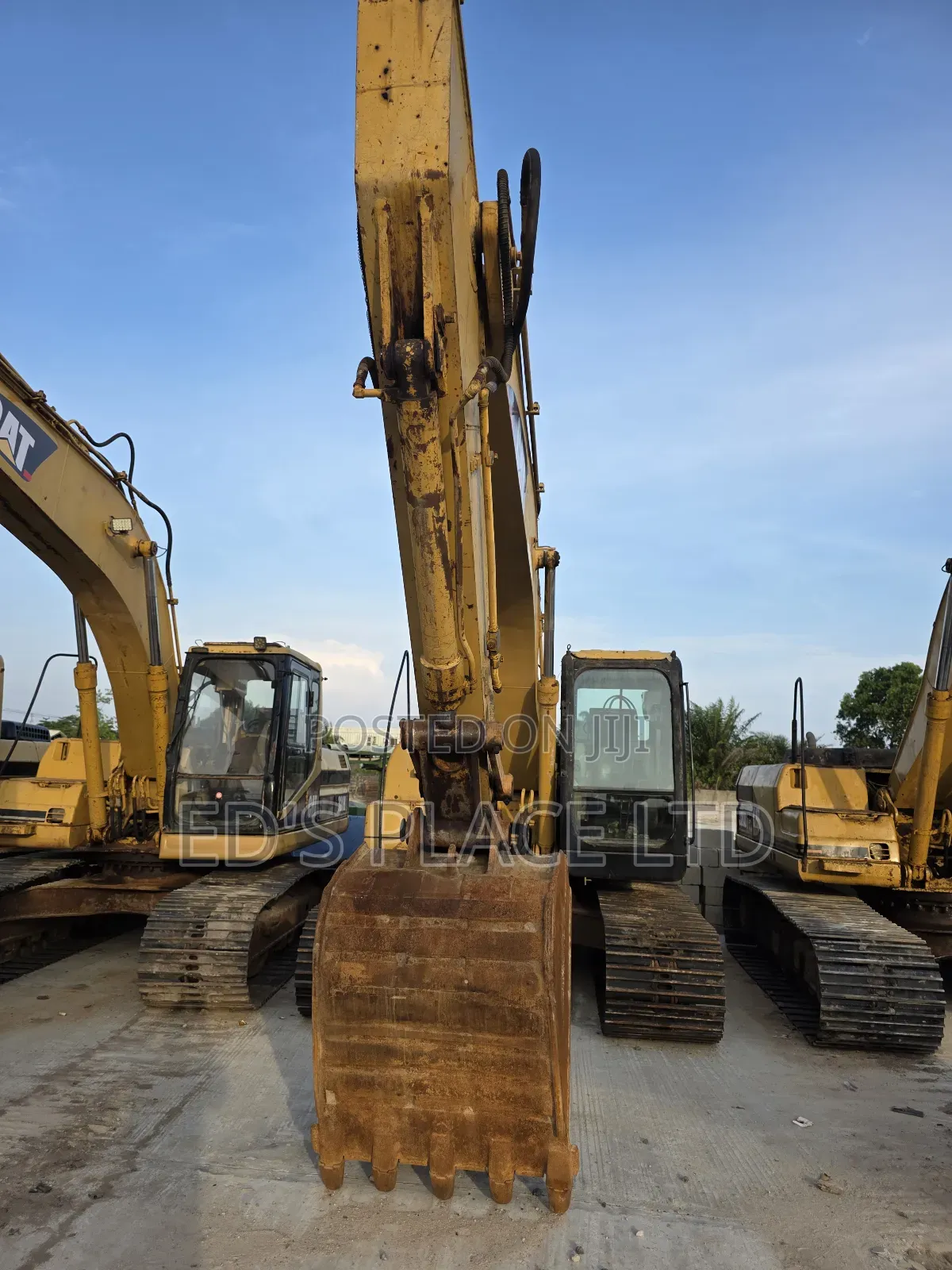 320bl Caterpillar Excavator