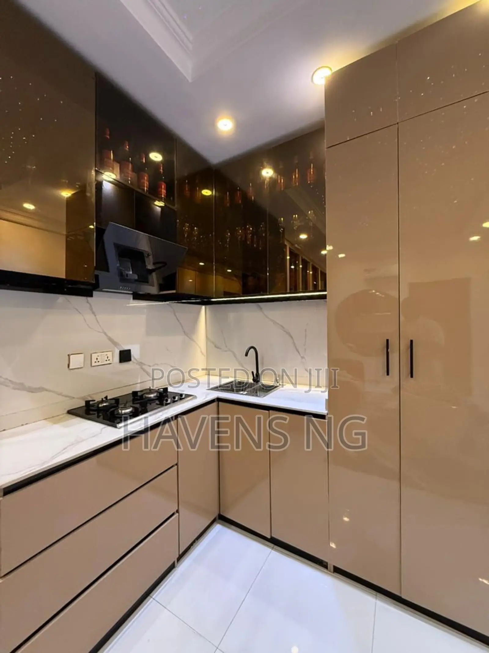 Deluxe 1 Bedroom Apartment With Bath Tub and an Intimacy Kit