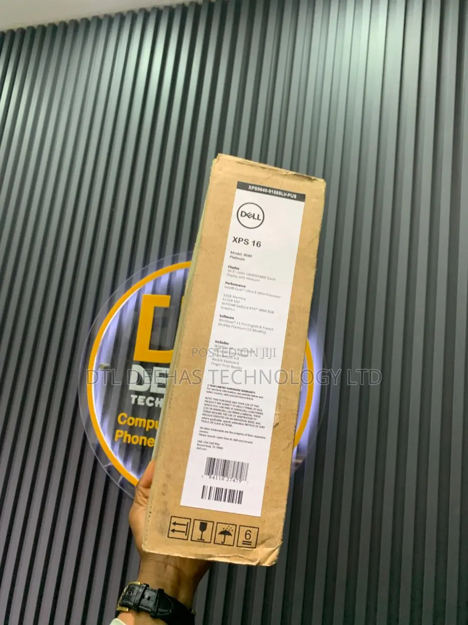 New Laptop Dell XPS 16 9640 32GB Intel SSD 512GB