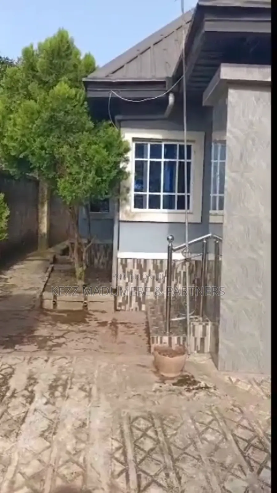 3bdrm Bungalow in Ehimiri Housing, Port-Harcourt for sale