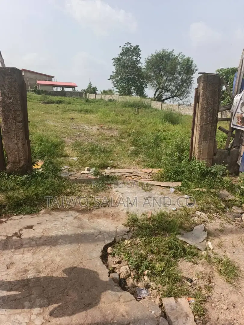 2100sqm of Commercial Land