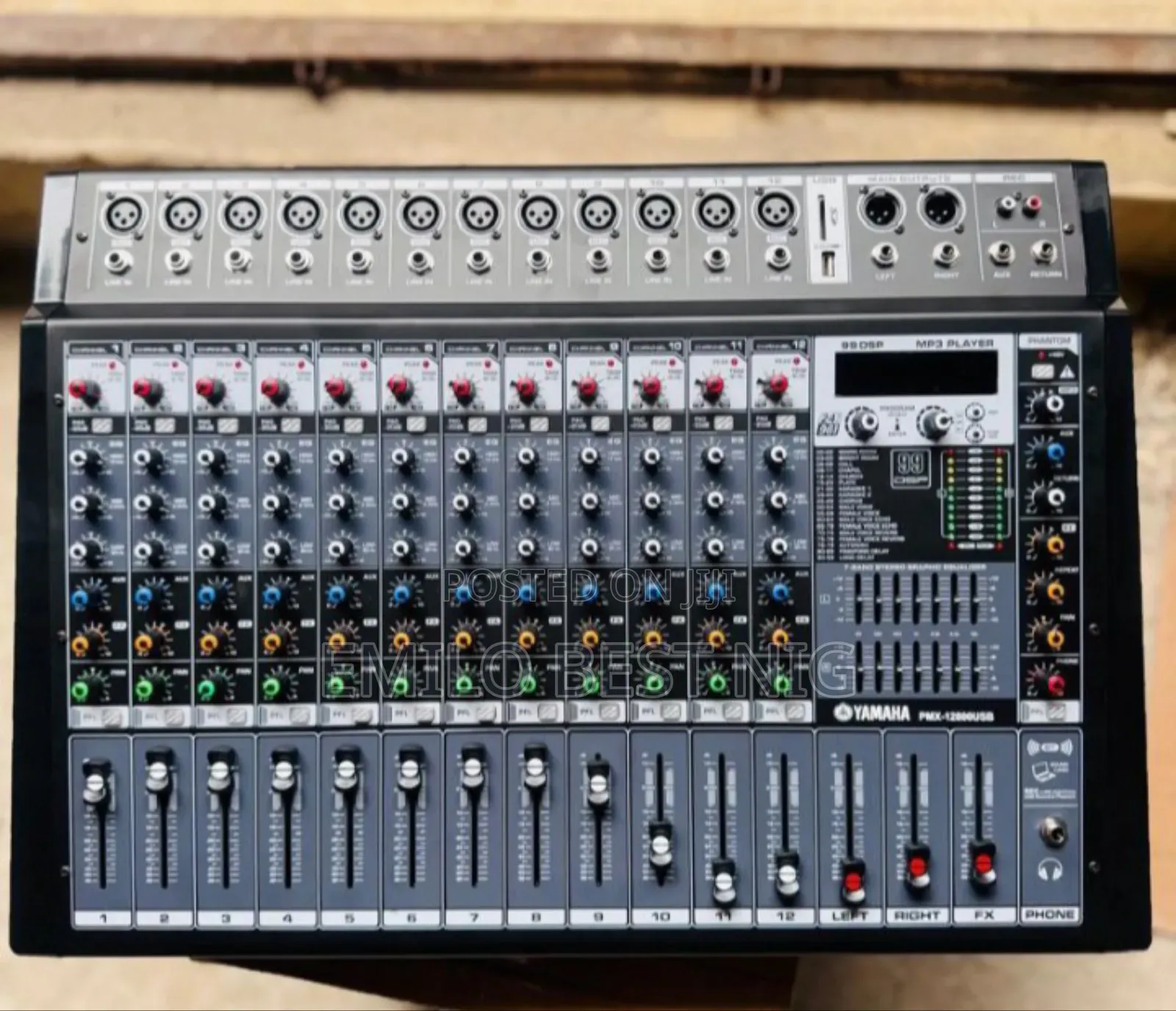 Yamaha 12 Powered Flat Mixer