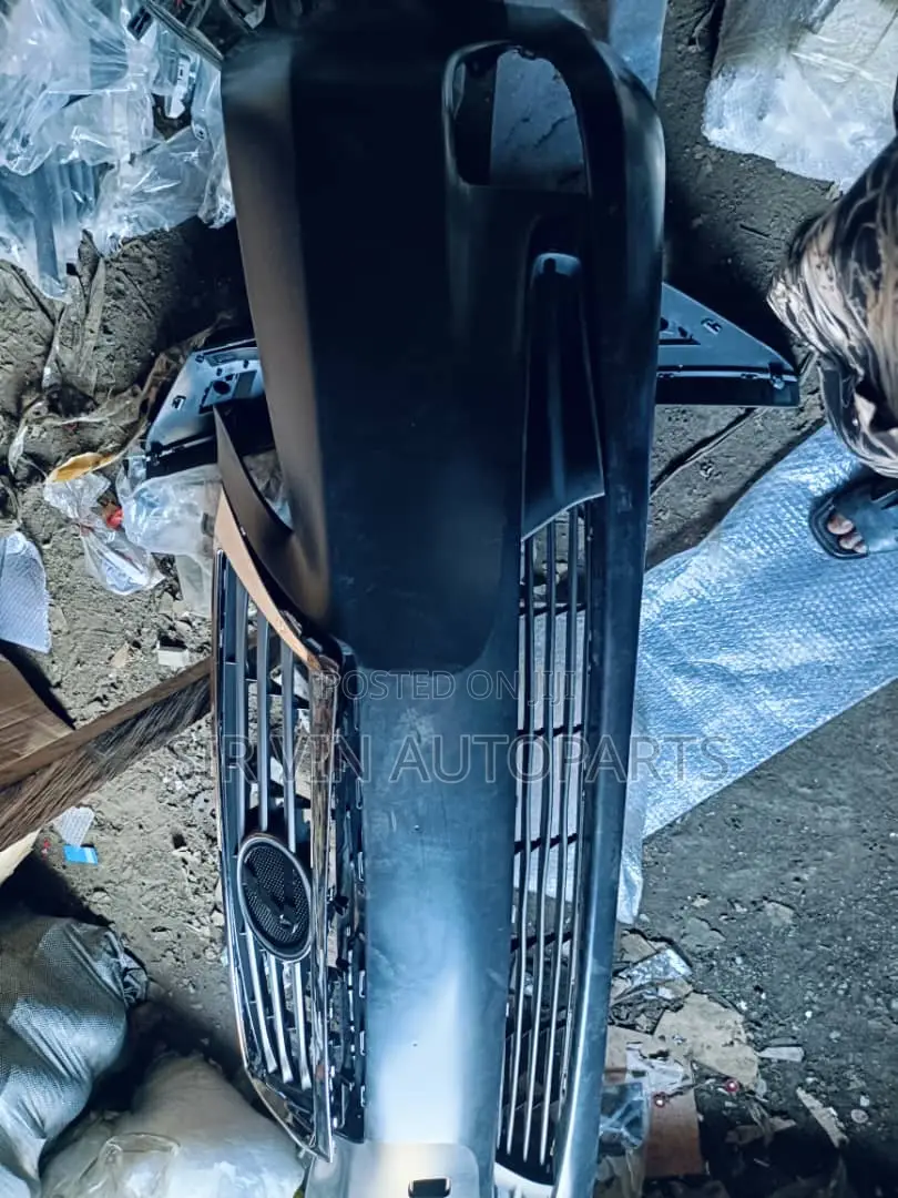 Complete Bumper For Es 350 2010 (Es350)