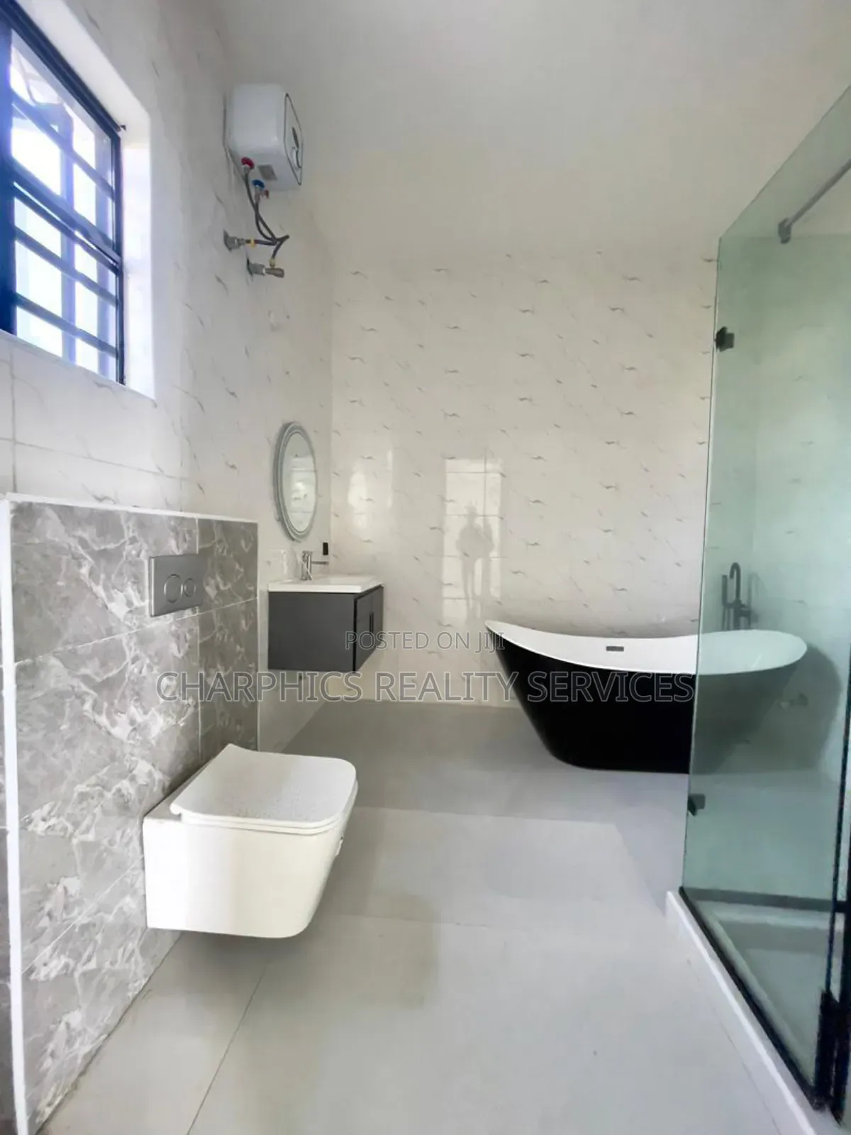 5bdrm Duplex in Lekki Phase 2 for sale