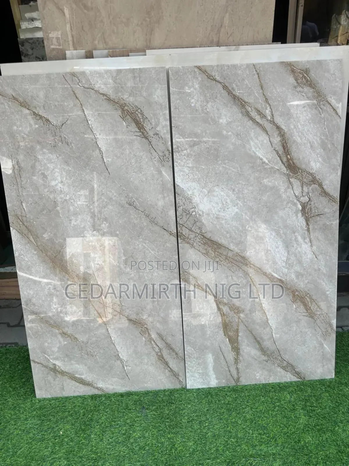 Floor Wall Tile in Luminous 18d