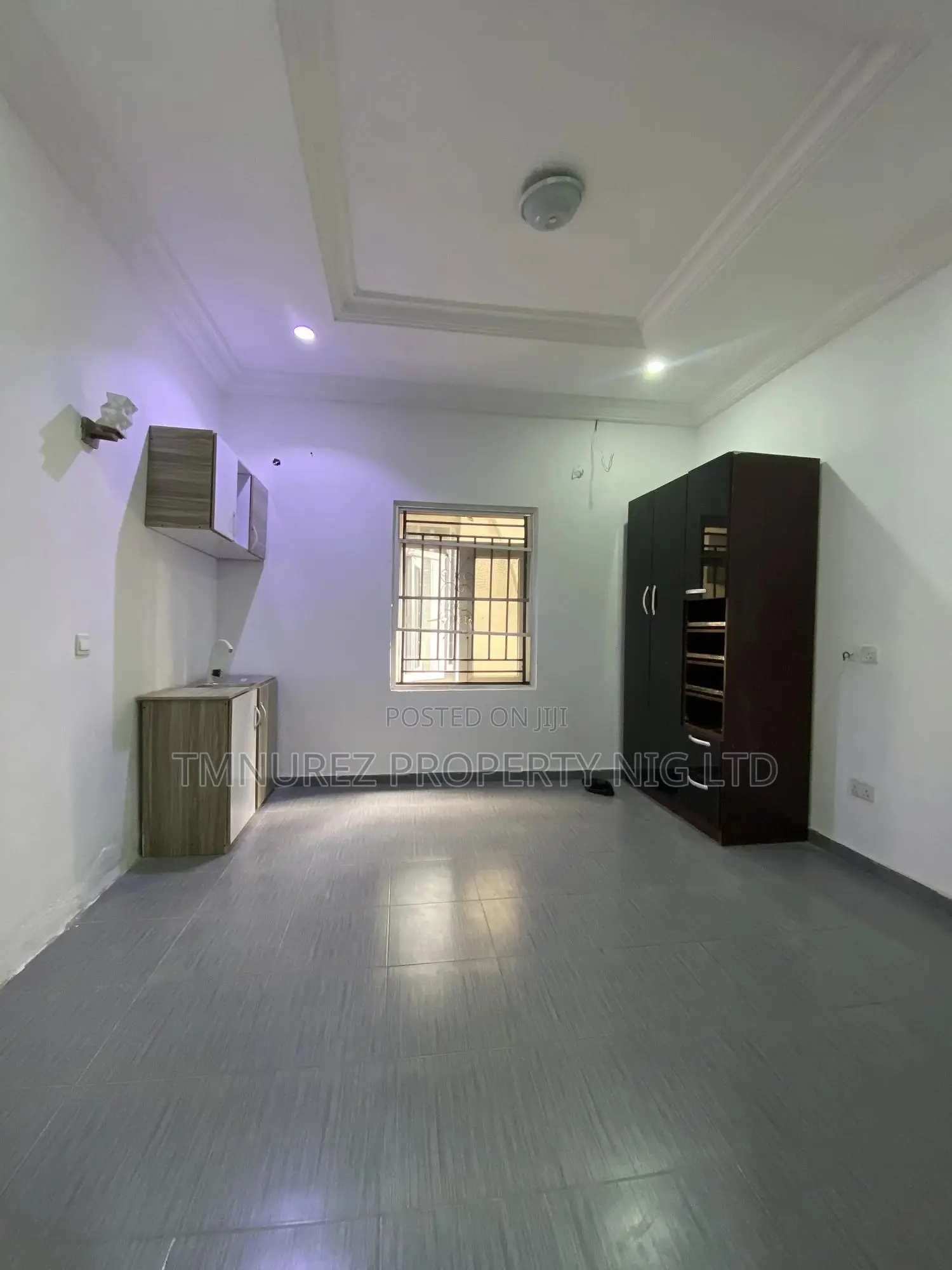 Studio Apartment in Chevron for rent