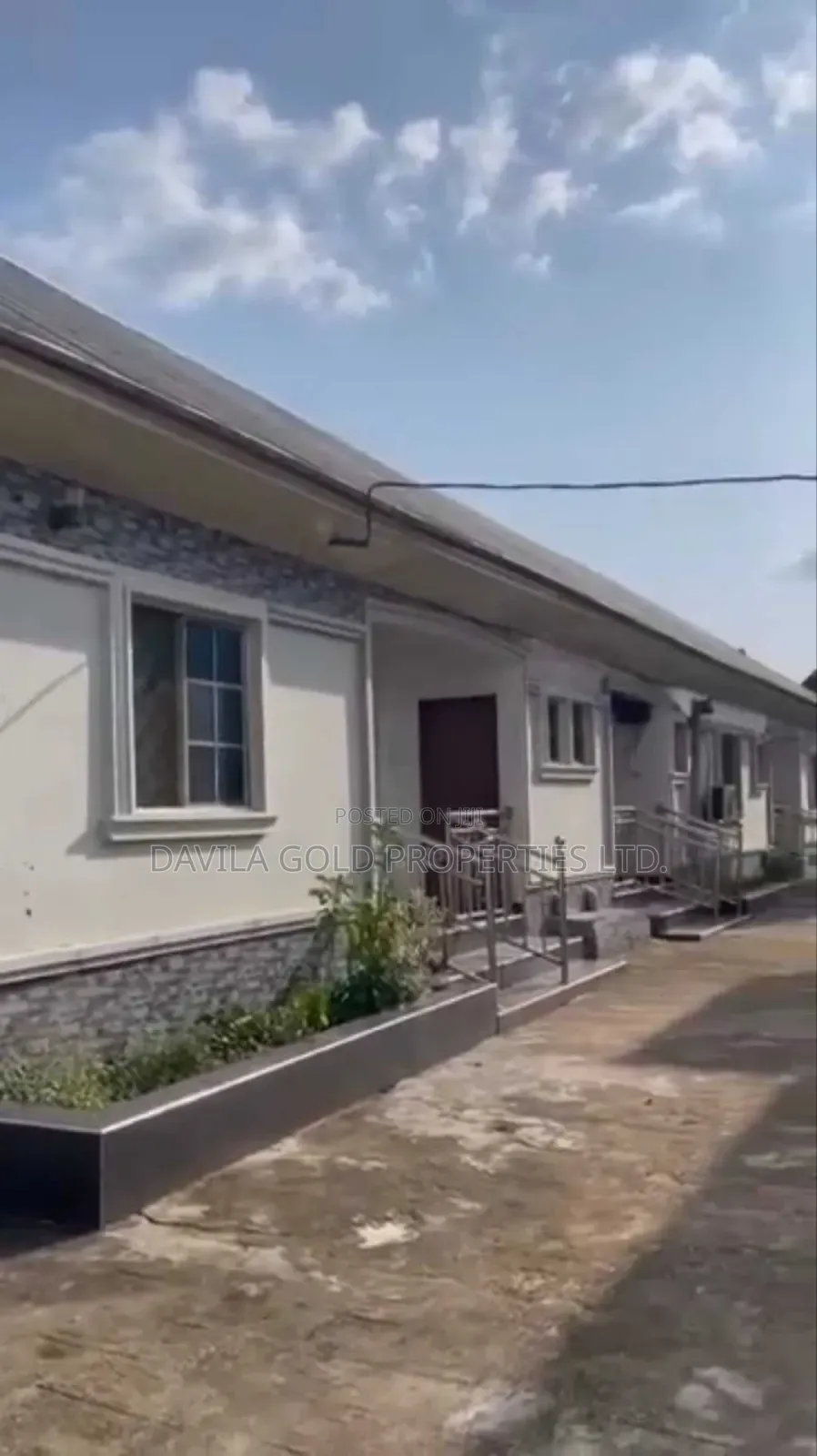 6bdrm Duplex in Benin City for sale