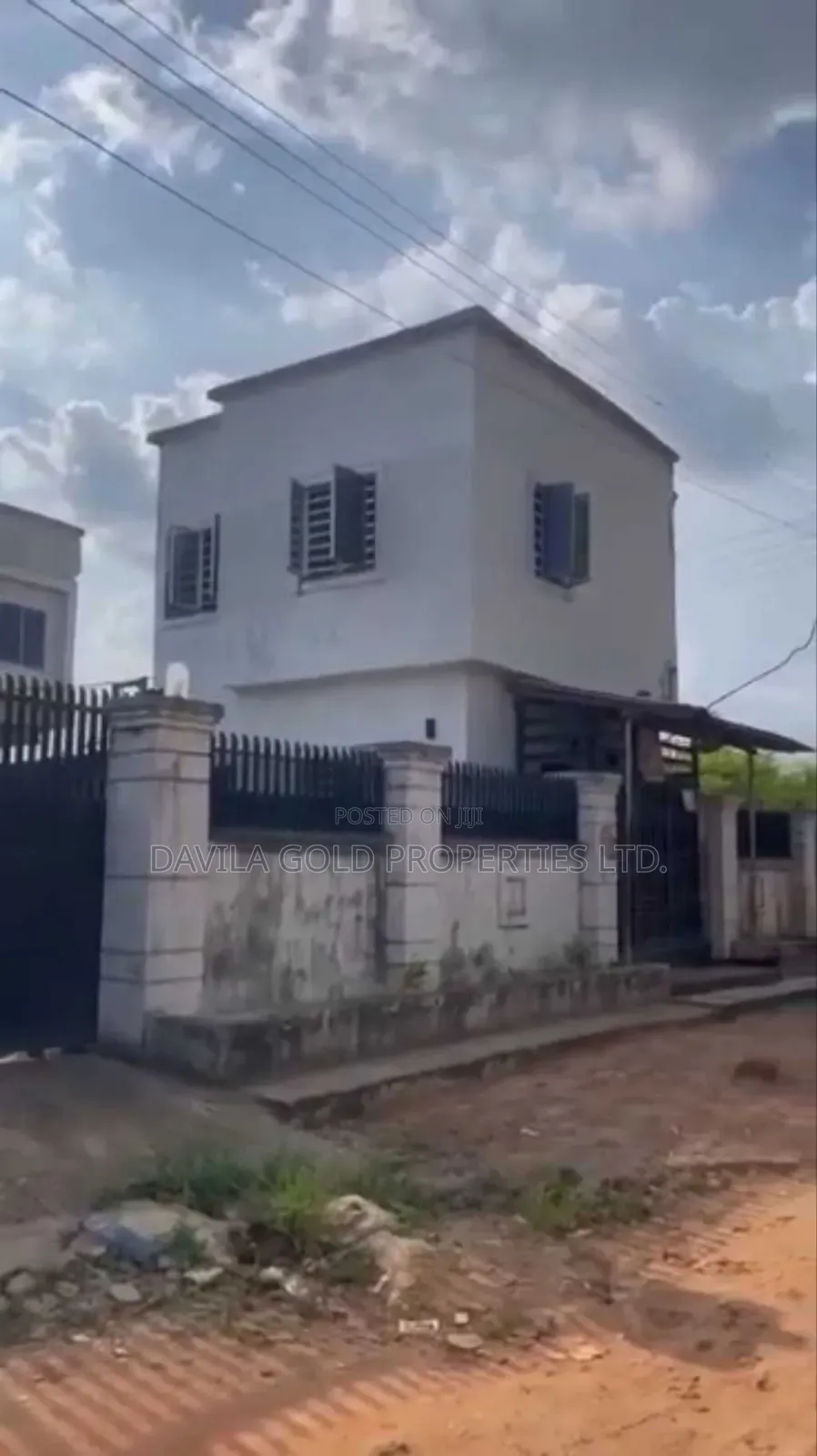 6bdrm Duplex in Benin City for sale