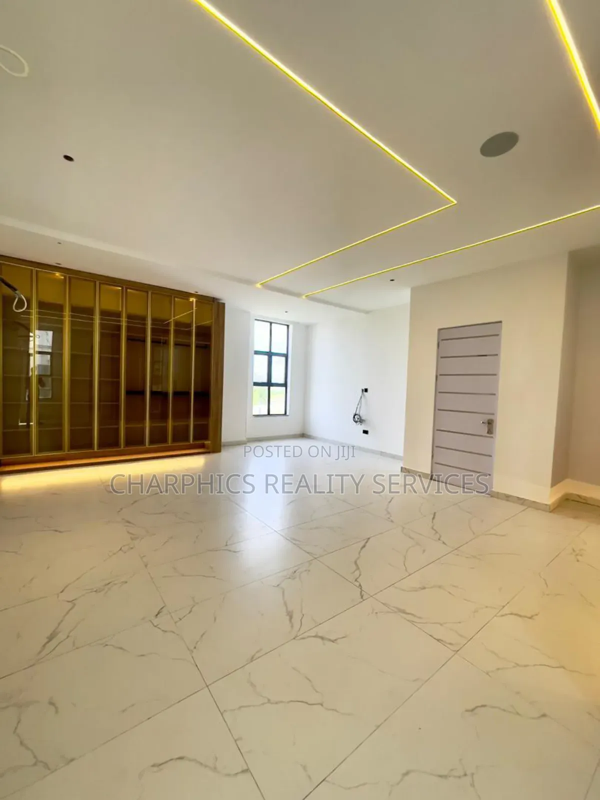 5bdrm Duplex in Ikate for sale
