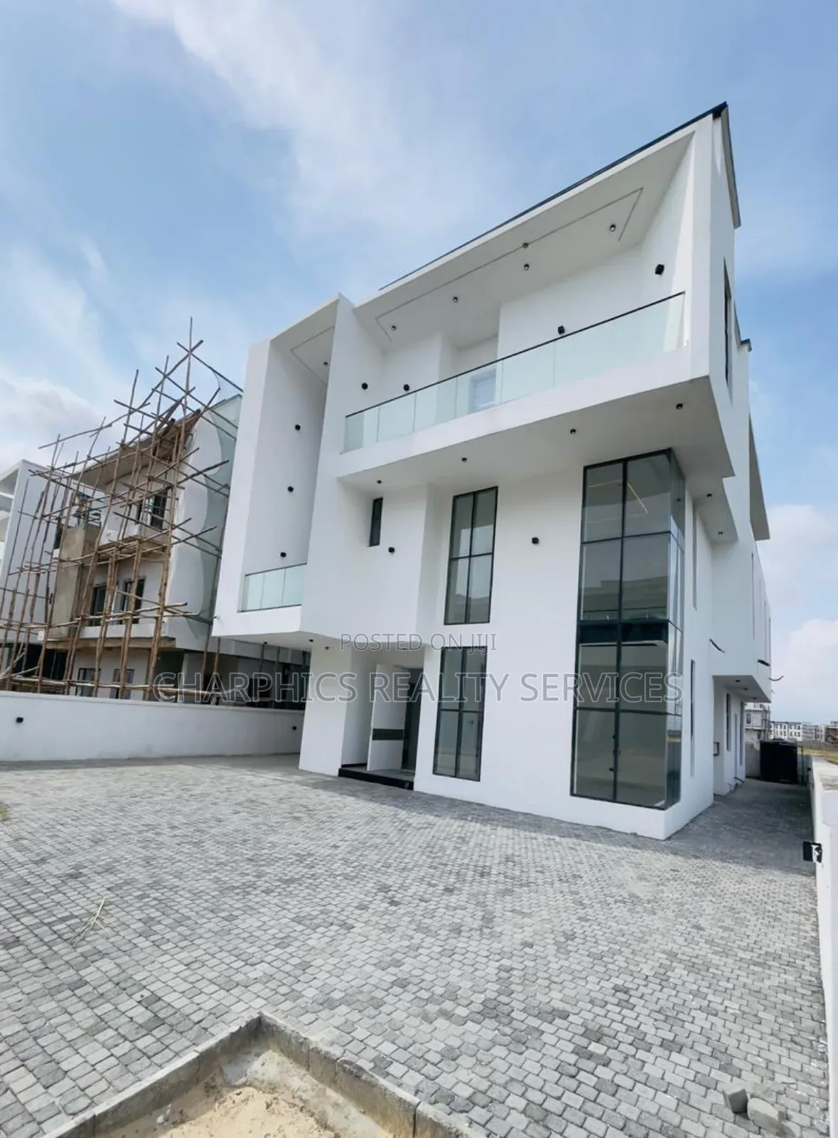 5bdrm Duplex in Ikate for sale