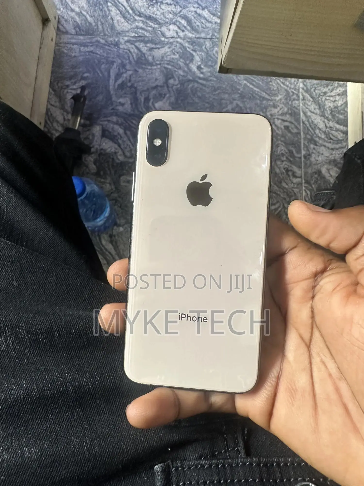 Apple iPhone X 64 GB Black