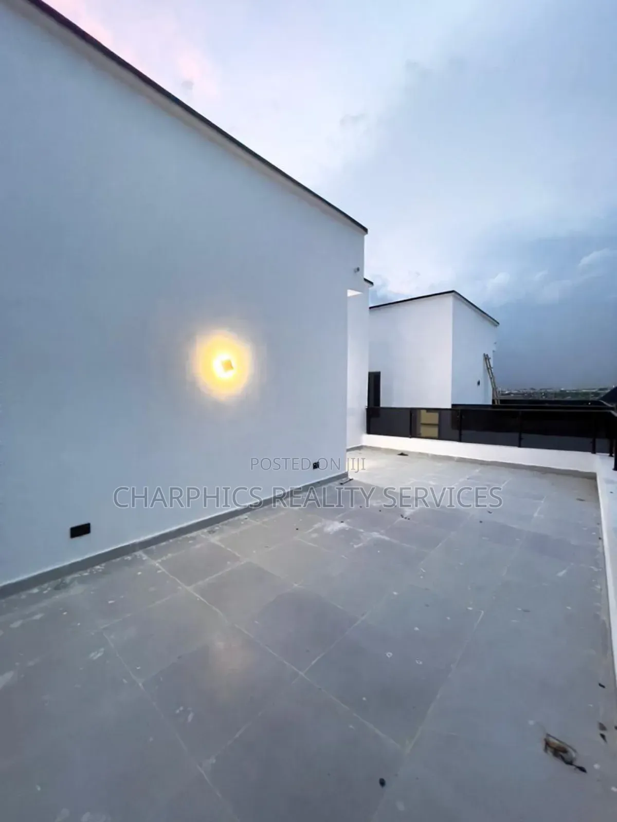 5bdrm Duplex in Ologolo for sale