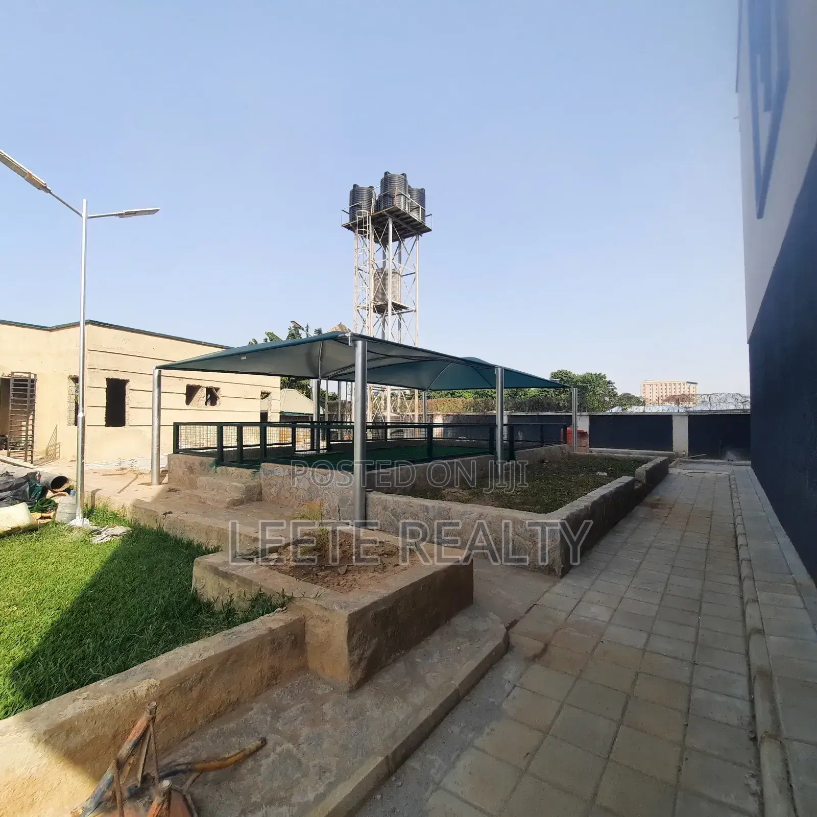 4bdrm Townhouse/Terrace in Jahi for sale