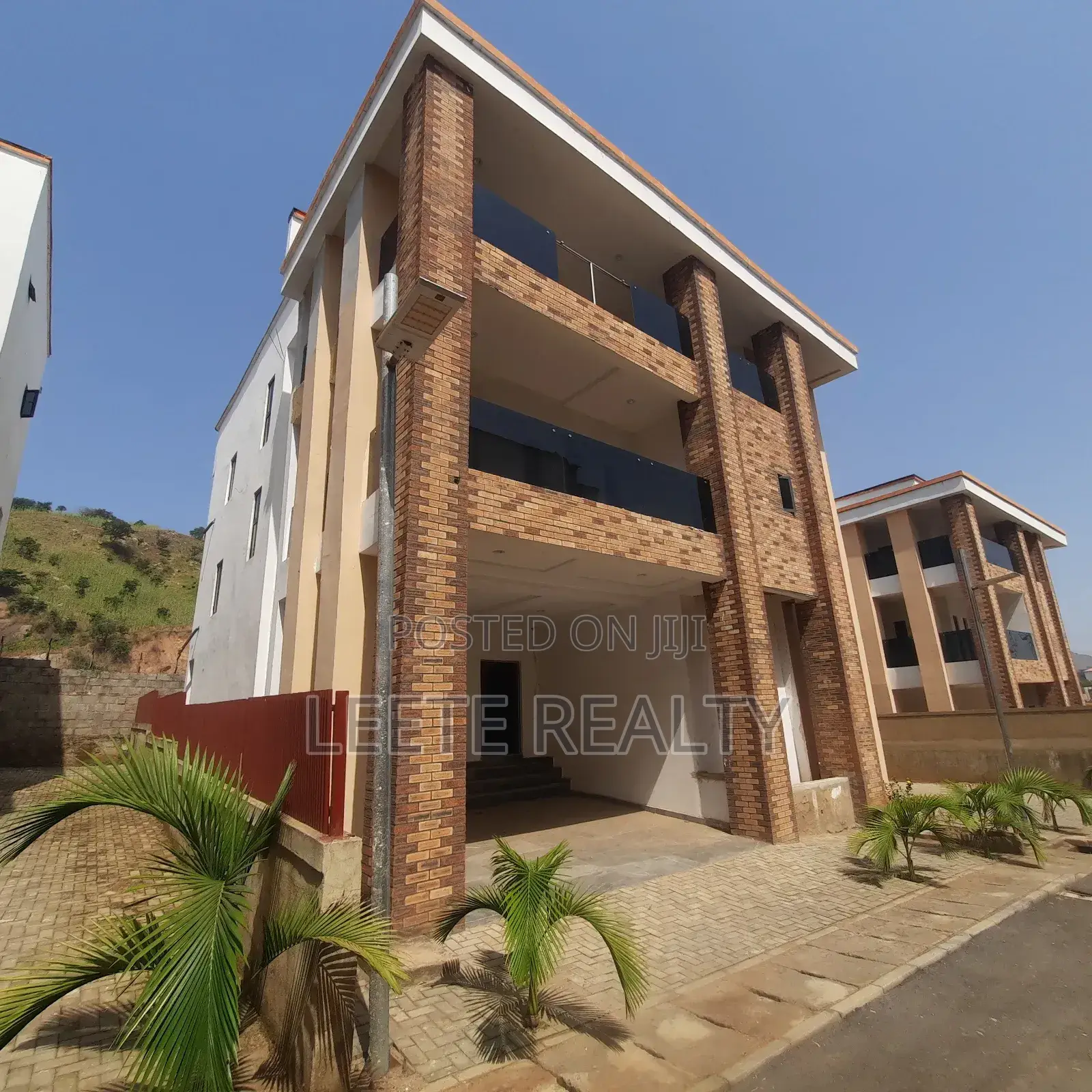 5bdrm Duplex in Katampe Extension for sale