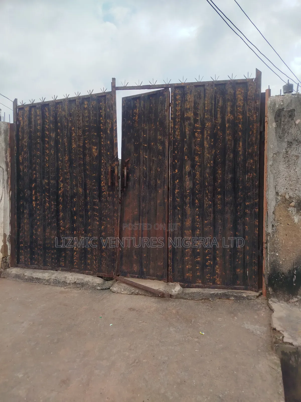 Furnished 3bdrm Bungalow in Igando for sale