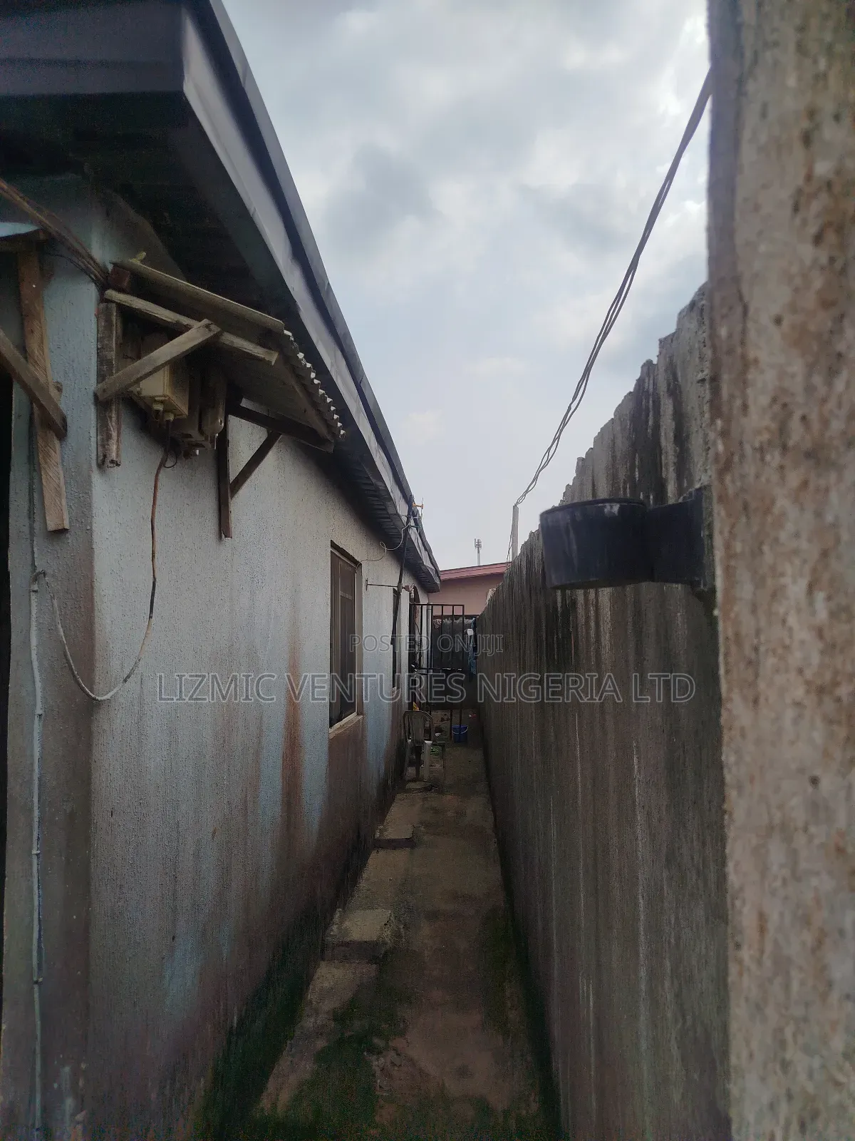 Furnished 3bdrm Bungalow in Igando for sale