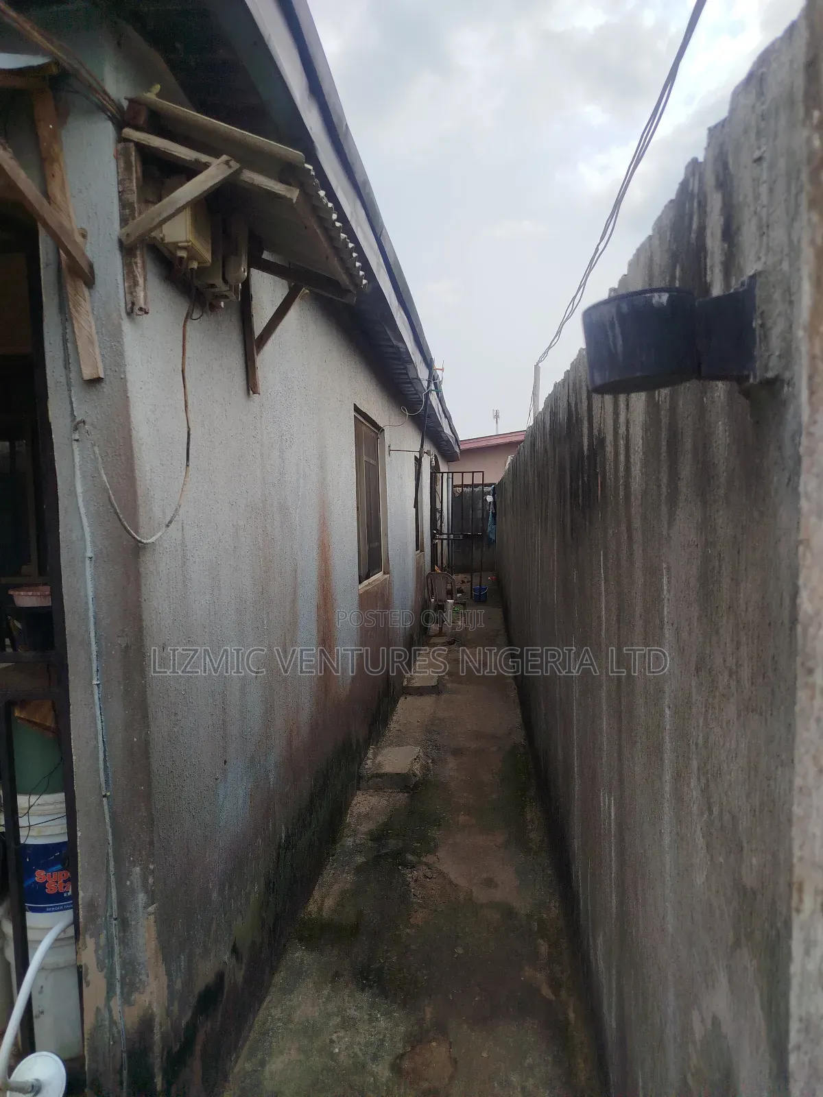 Furnished 3bdrm Bungalow in Igando for sale