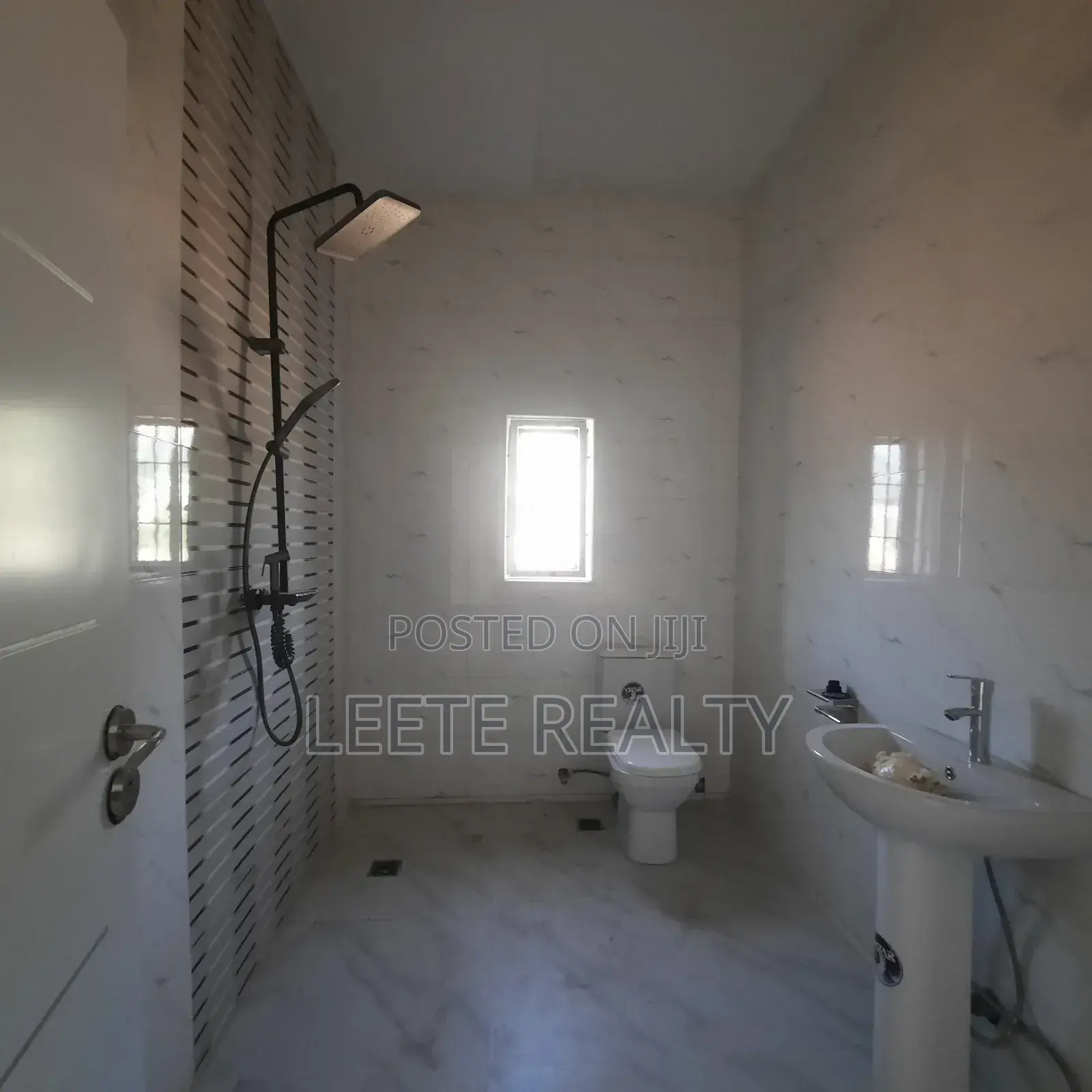 5bdrm Duplex in Katampe Extension for sale