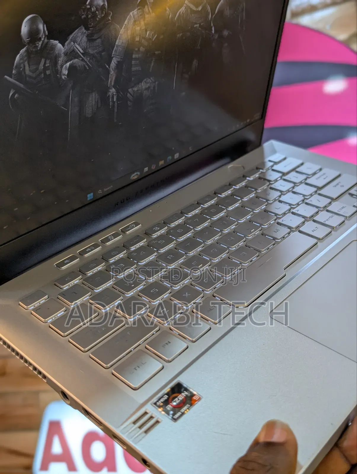 Laptop Asus ROG Zephyrus G14 16GB AMD Ryzen 9 SSD 1T