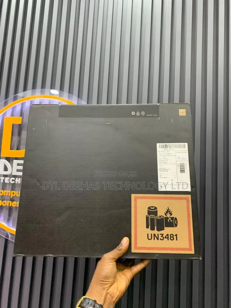 New Laptop Dell Latitude 7450 32GB Intel Core Ultra 5 SSD 512GB