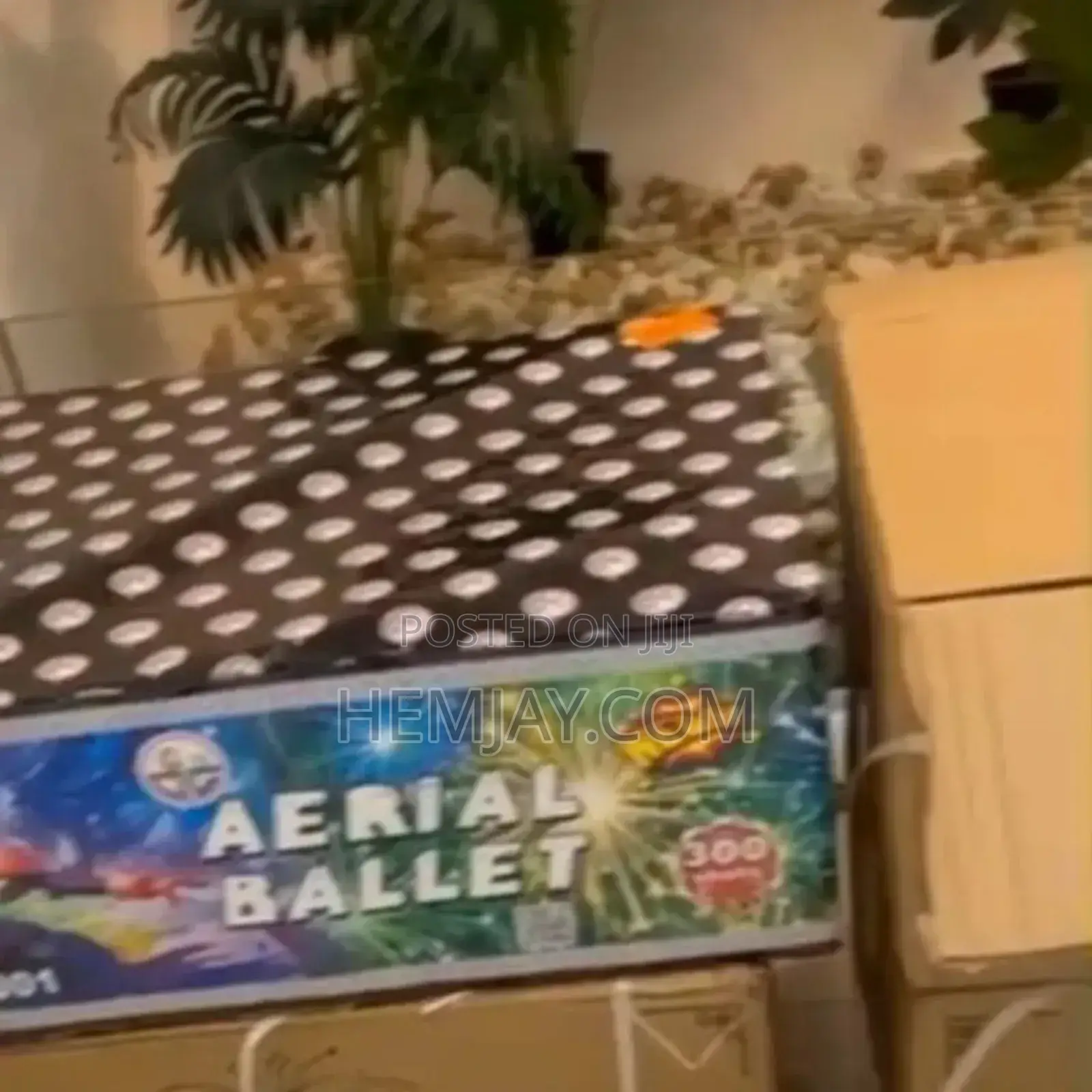 300shot Fireworks Knockout Banger. (2025 Latest Colorful Shot)