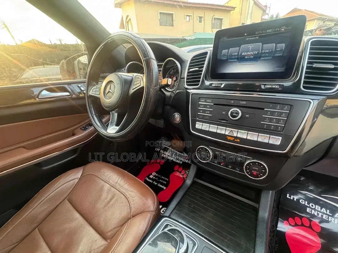 Mercedes-Benz GLS-Class GLS550 4Matic 2017 Black