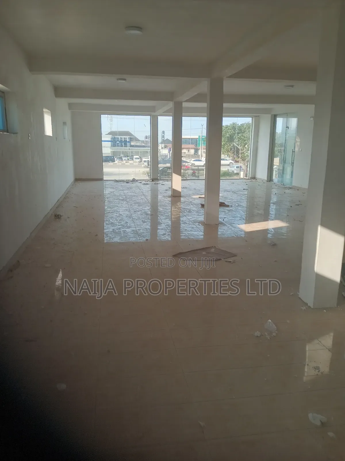 130sqm Off Space Directly on the Express Way at Olokonla ,Ajah for Rent