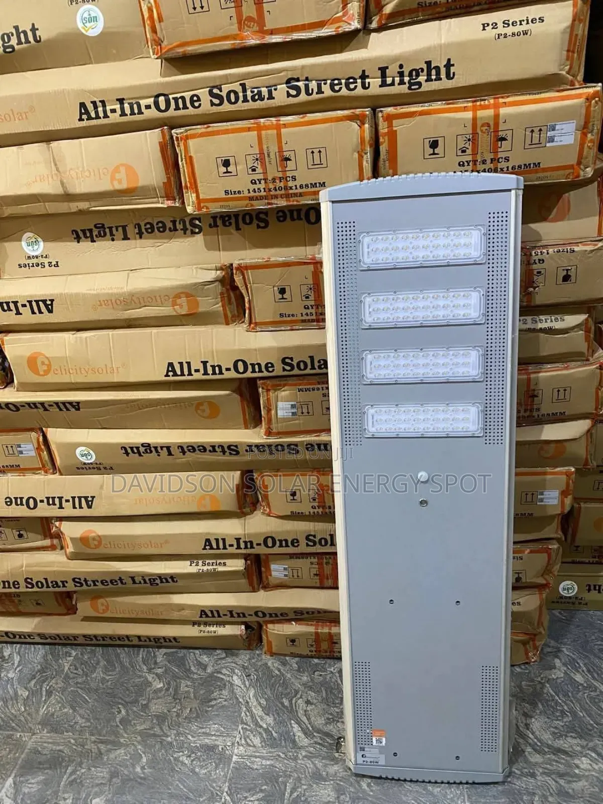 80watt P2 Felicity All in One Solar Street Light