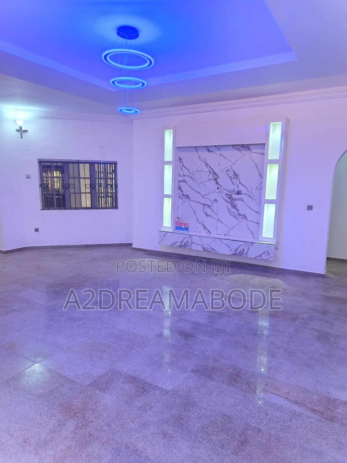 3bdrm Apartment in Ikeja Gra for rent