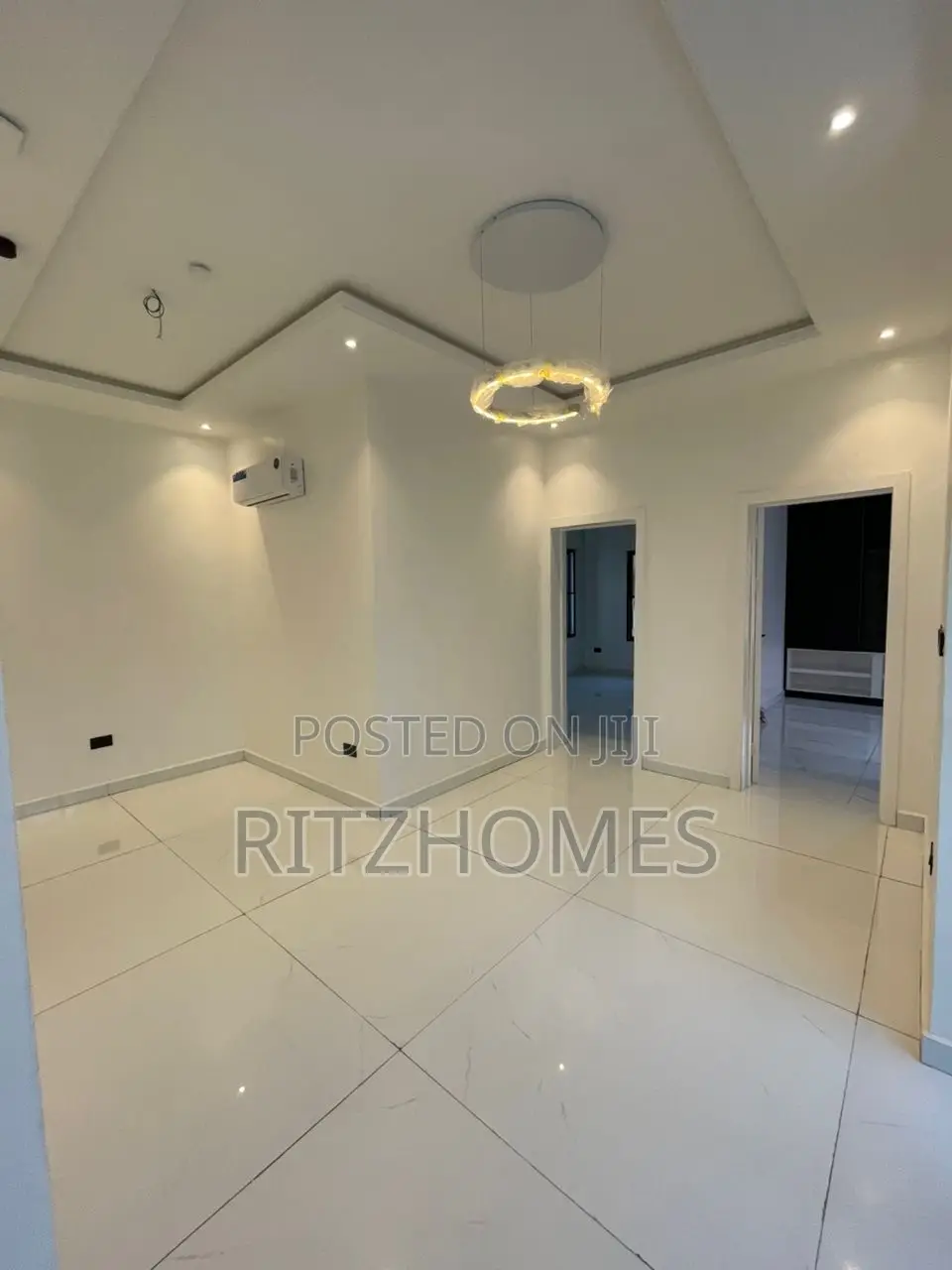 5bdrm Duplex in Lekki Phase 1 for sale