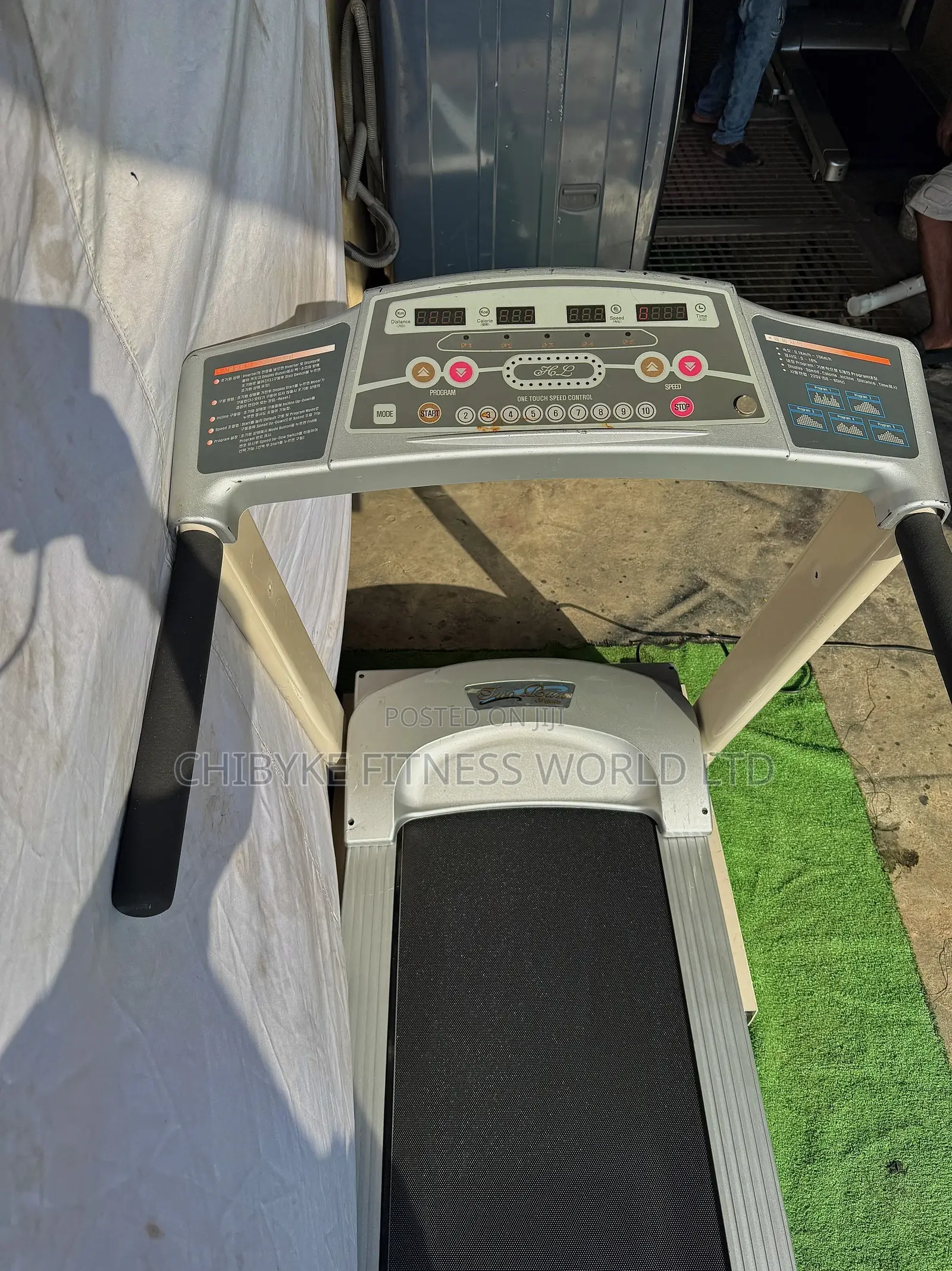 Healthlife Commercial Treadmill (5hp Inverter Panel)