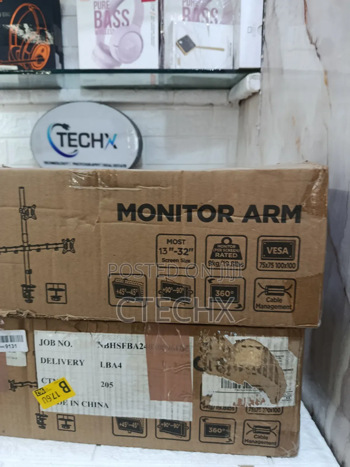 Putorsen Triple Monitor Arm, 31 Inch Tall Pole for 3 X 13"-32" Screens