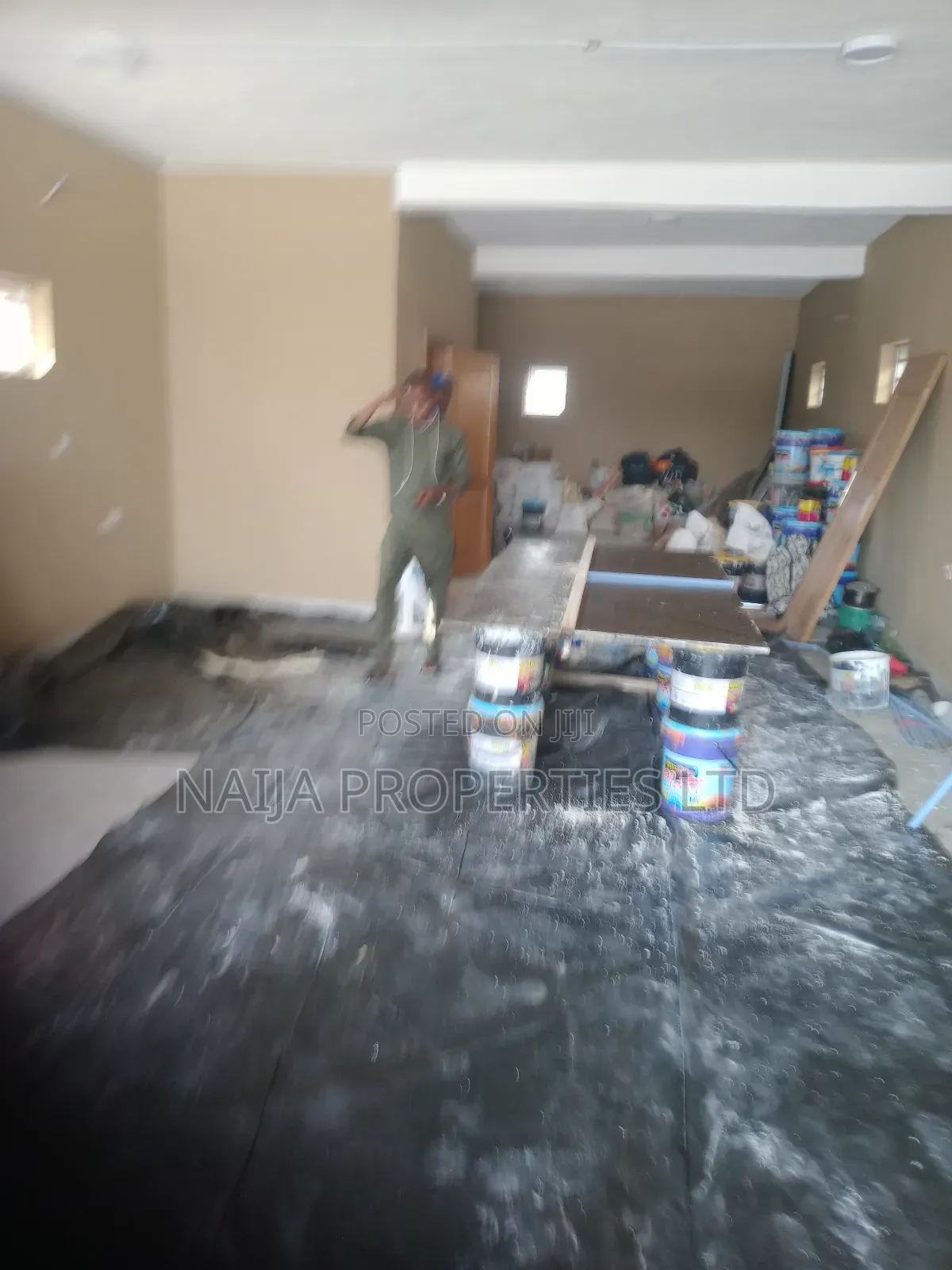 120sqm Office Space Directly Facing Express at Lakowe for Rent