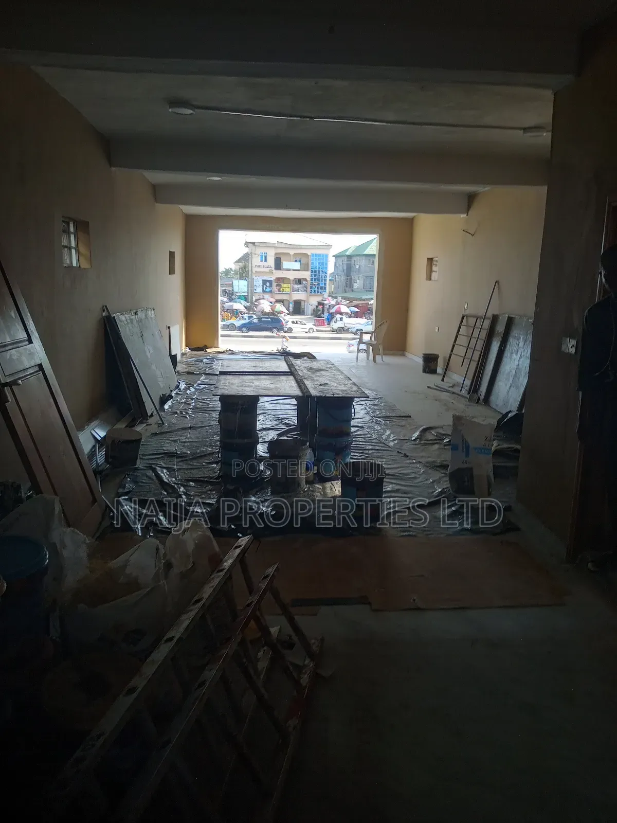 120sqm Office Space Directly Facing Express at Lakowe for Rent