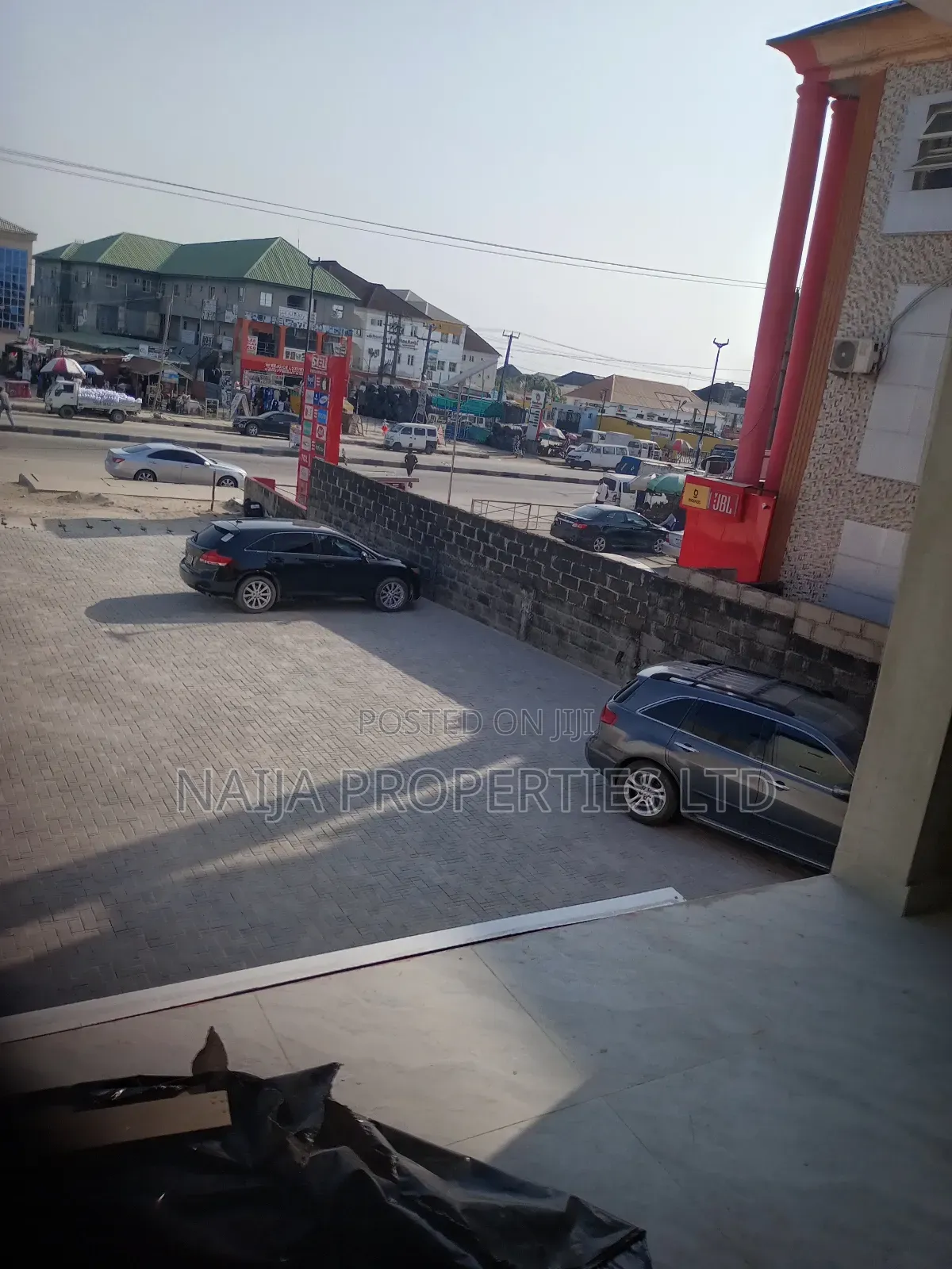 120sqm Office Space Directly Facing Express at Lakowe for Rent