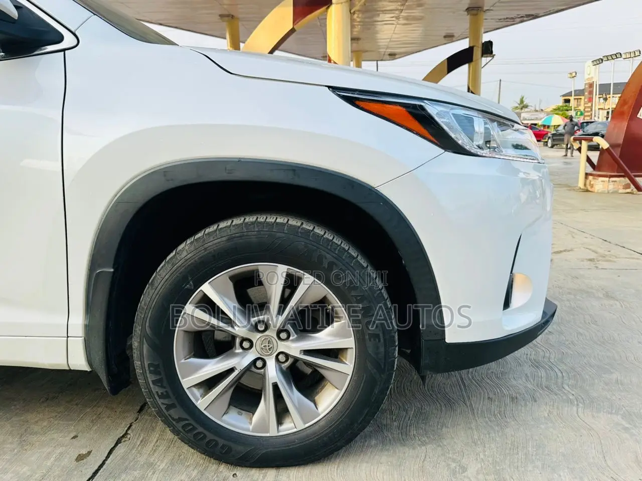 Toyota Highlander XLE V6 4x4 (3.5L 6cyl 6A) 2016 White