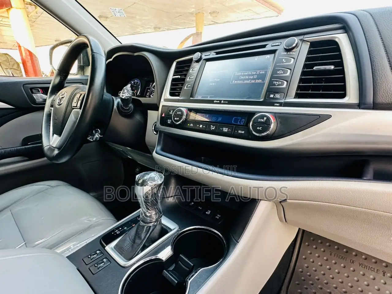 Toyota Highlander XLE V6 4x4 (3.5L 6cyl 6A) 2016 White