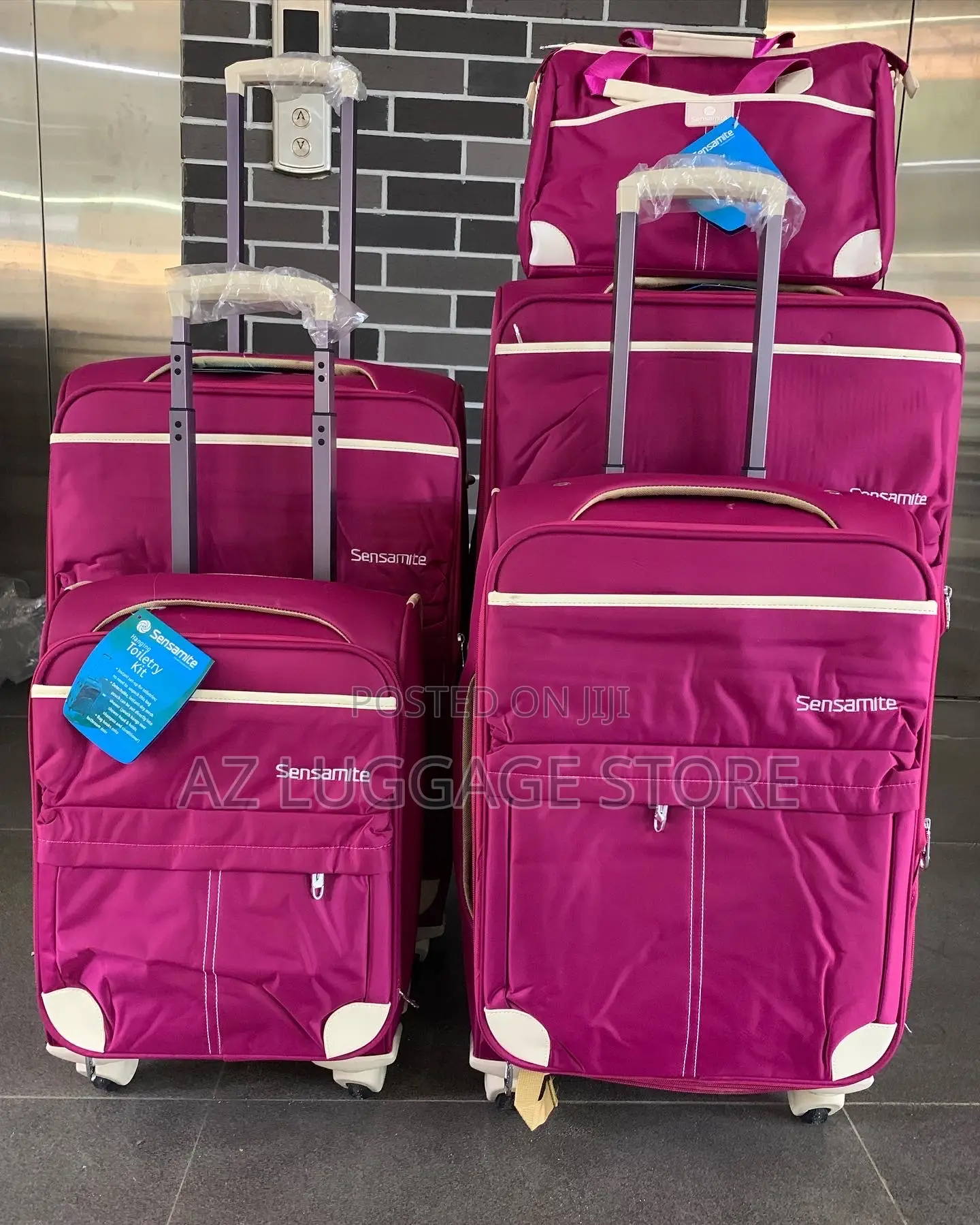 Set of 5 Fabric Quality Luggage Boxes