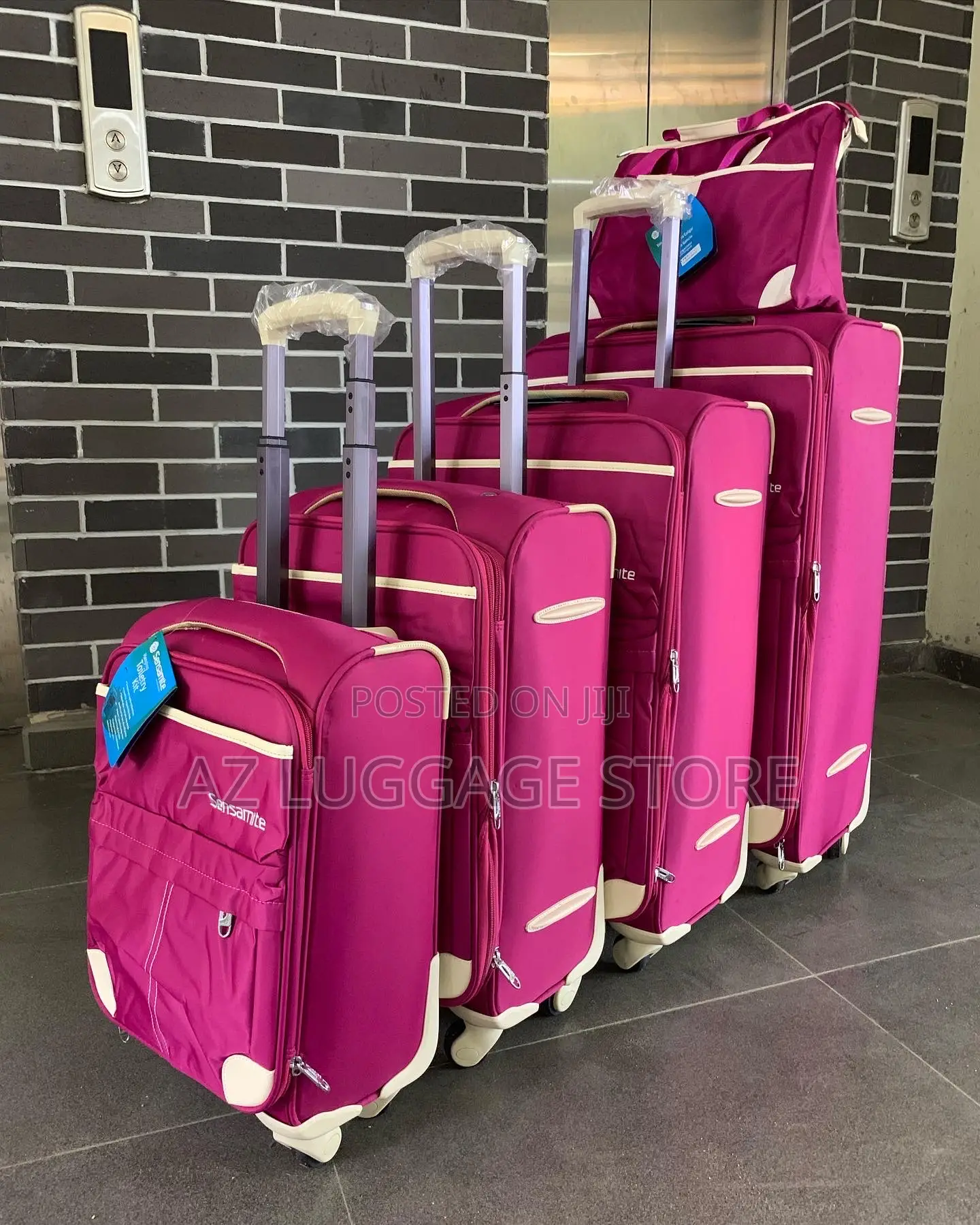 Set of 5 Fabric Quality Luggage Boxes