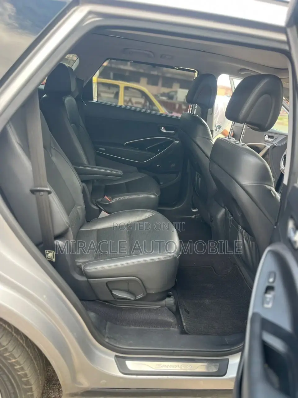 Hyundai Santa Fe Limited 4dr SUV AWD w/Saddle Interior (3.3L 6cyl 6A)