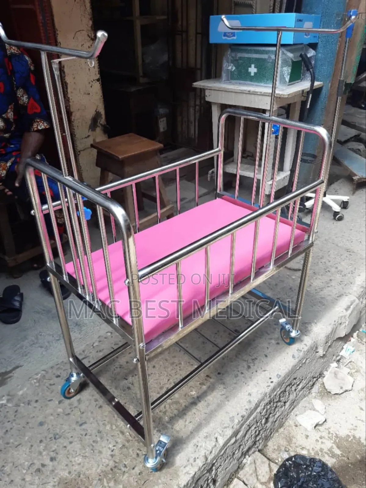 Baby Bed/Cot