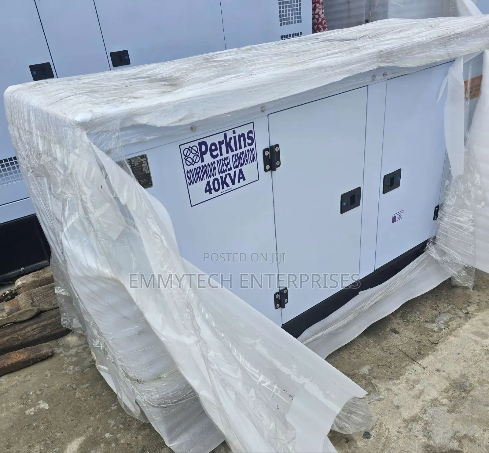 Perkins England Diesel Soundproof Gen Sp40kva 2years Wty 100%Copper