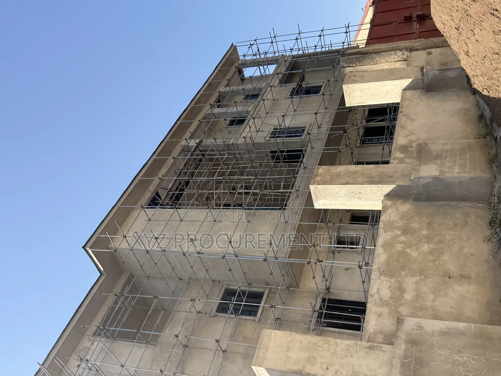 13bdrm Mansion in Maitama for sale