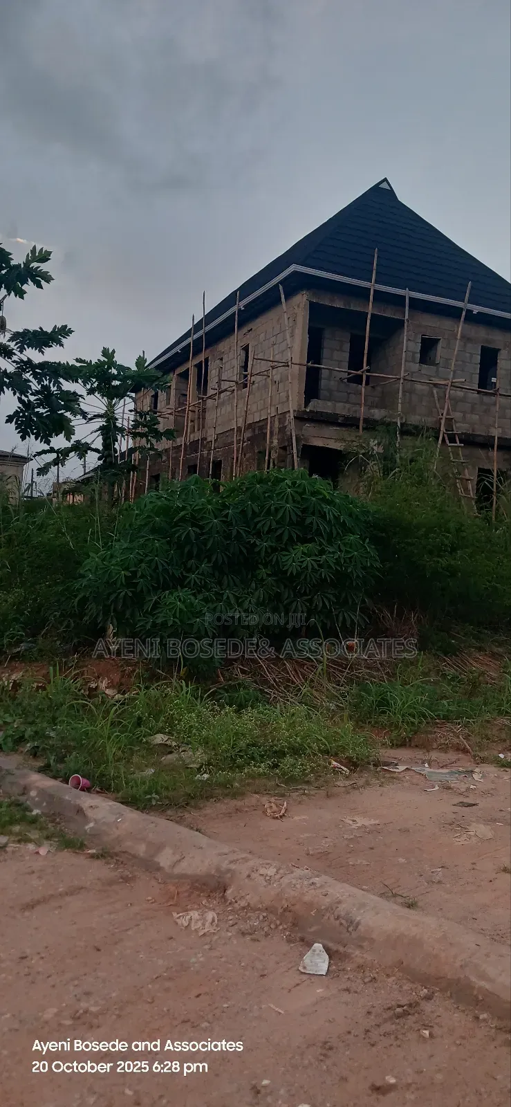 2bdrm Block of Flats in Bbankole Estate, Obafemi-Owode for sale