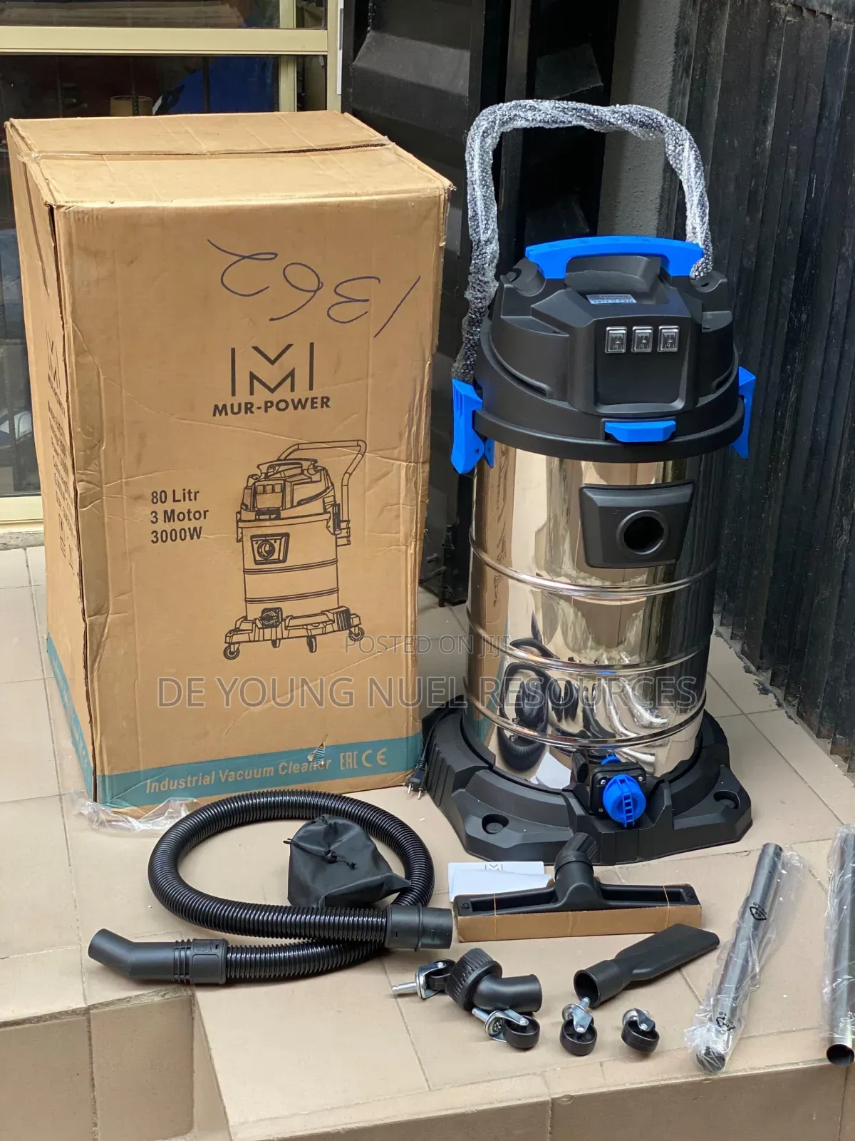 Industrial Wet and Dry Vacuum Cleaner 80 Litres Three Engine
