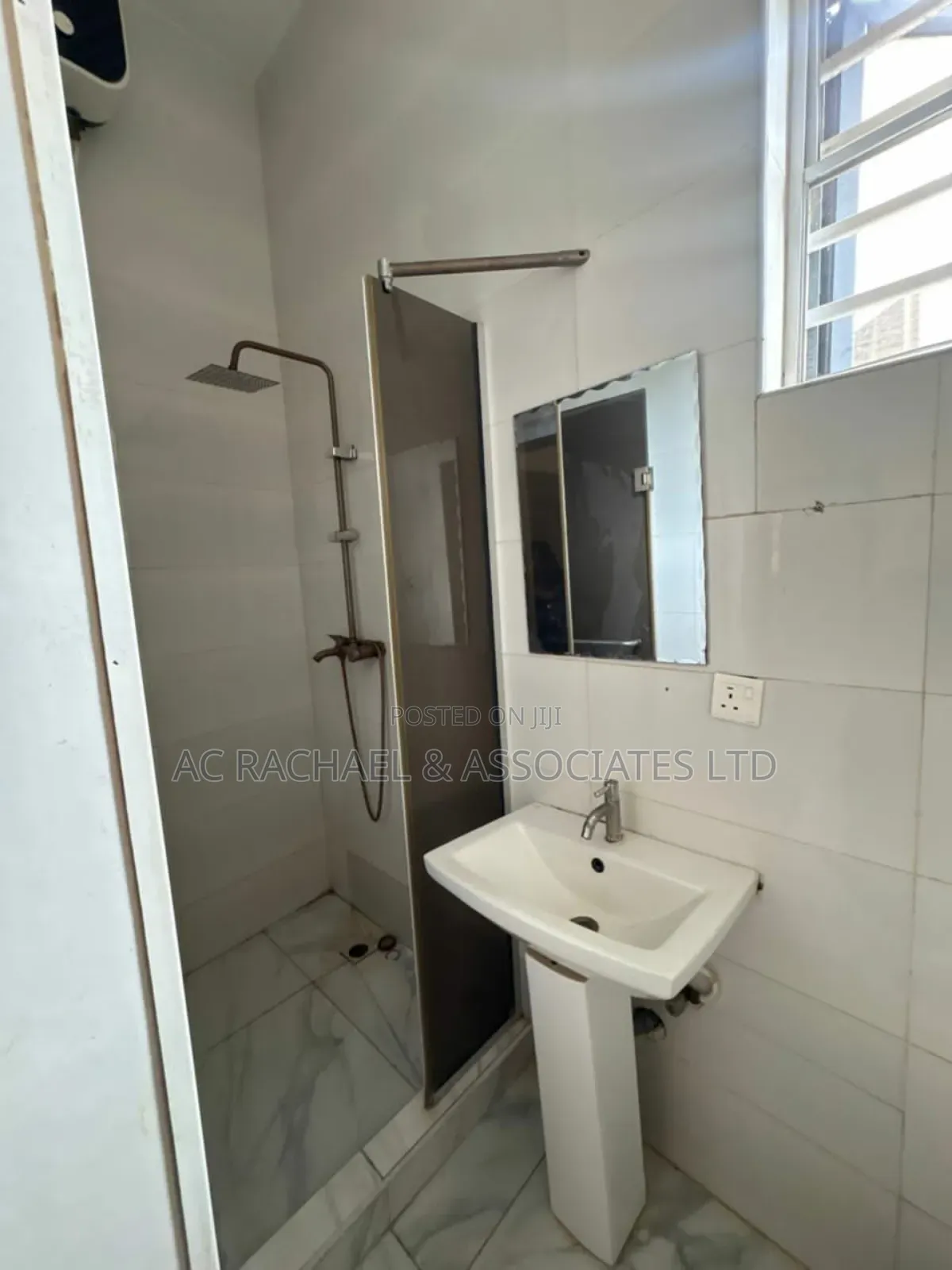 2bdrm Block of Flats in Lakeview Estate, Amuwo-Odofin for sale